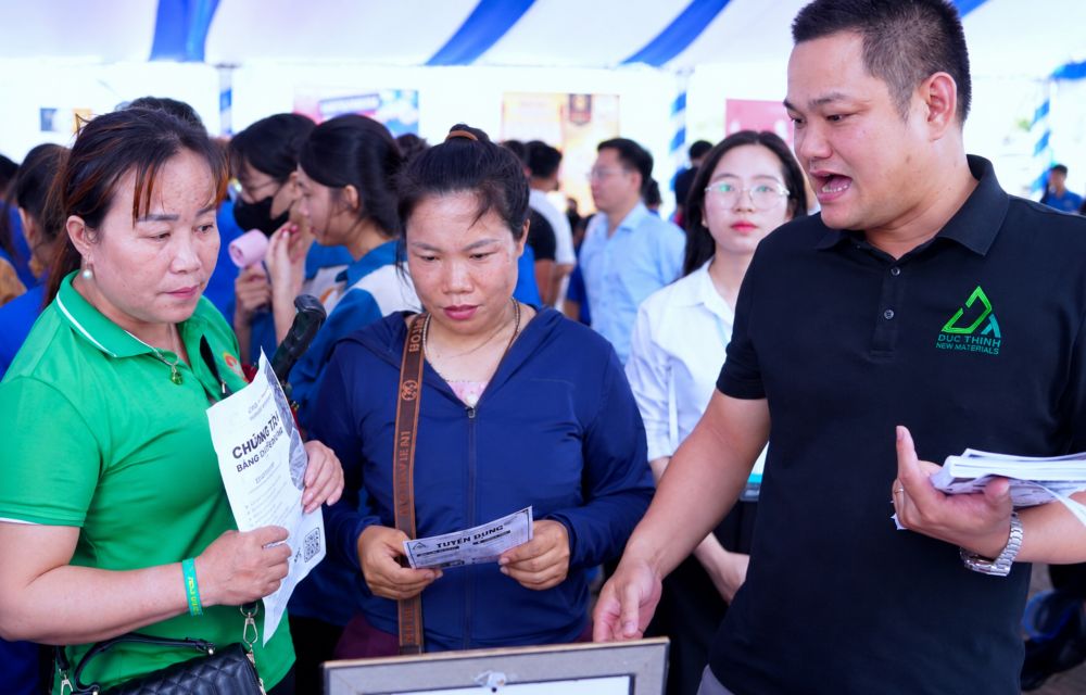 4 khu công nghiệp phía Bắc Nghệ An tuyển 1.500 lao động, mở ra nhiều cơ hội việc làm cho người lao động tại địa phương.