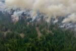 Canada điều quân đội sơ tán dân vùng xa giữa mùa cháy rừng