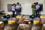 Kho hàng thiếu hóa đơn, hơn 1.000 sản phẩm thực phẩm bị tạm giữ