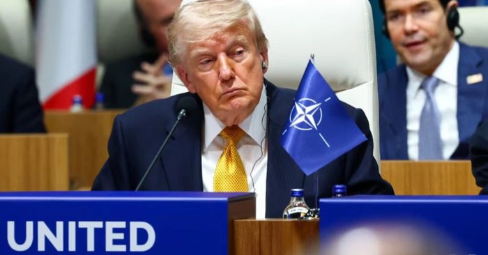 Ông Trump có thể áp lệnh trừng phạt thương mại với Tây Ban Nha như thế nào? Phân tích các kịch bản và tác động đáng chú ý.