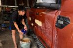 Cậu học sinh mồ côi 13 tuổi tự đi làm hè để mua thẻ bảo hiểm y tế tại Thanh Hóa