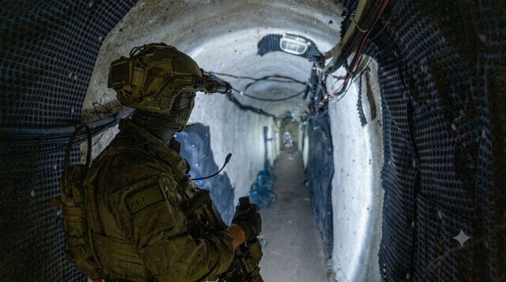 Israel đã sử dụng 700 tấn thuốc nổ để phá hủy đường hầm chiến lược của Hezbollah tại miền nam Li Băng.