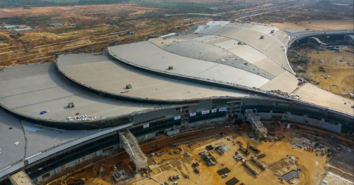Sân bay Long Thành dự kiến khai thác thương mại từ 1/12. Cập nhật tiến độ dự án và những thông tin đáng chú ý.