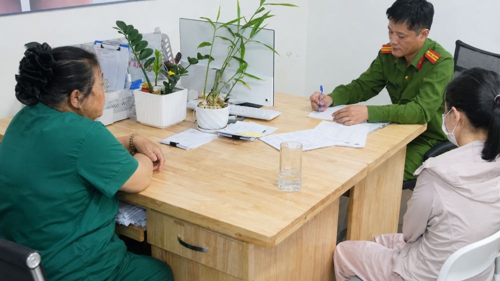 Khởi tố vụ án “vẽ bệnh” moi tiền bệnh nhân ở Nghệ An, gióng lên hồi chuông cảnh báo về y đức và công tác quản lý phòng khám.