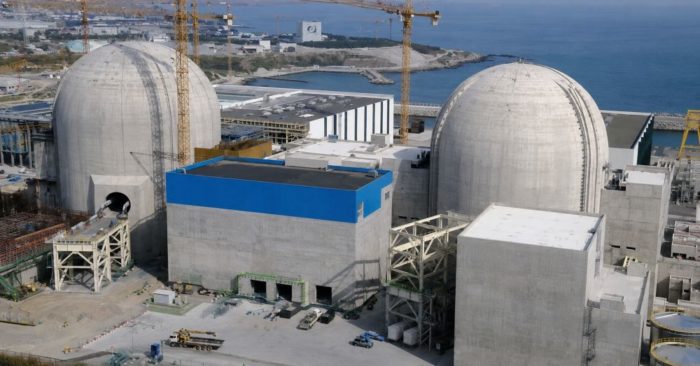 Iran cáo buộc Mỹ nã tên lửa vào công trường điện hạt nhân