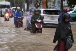Công trình thi công cản trở thoát nước, đường Phú Quốc ngập sâu