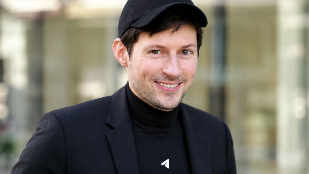 Ông chủ Telegram Pavel Durov lên tiếng về lệnh truy nã quốc tế, hé lộ quan điểm và những diễn biến mới thu hút sự chú ý.