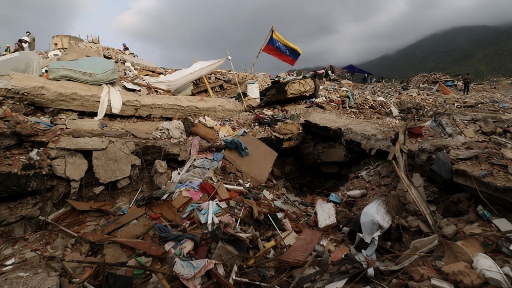 Thảm họa động đất Venezuela khiến hàng nghìn người thiệt mạng, thiệt hại nặng nề và đặt ra bài toán tái thiết khổng lồ.