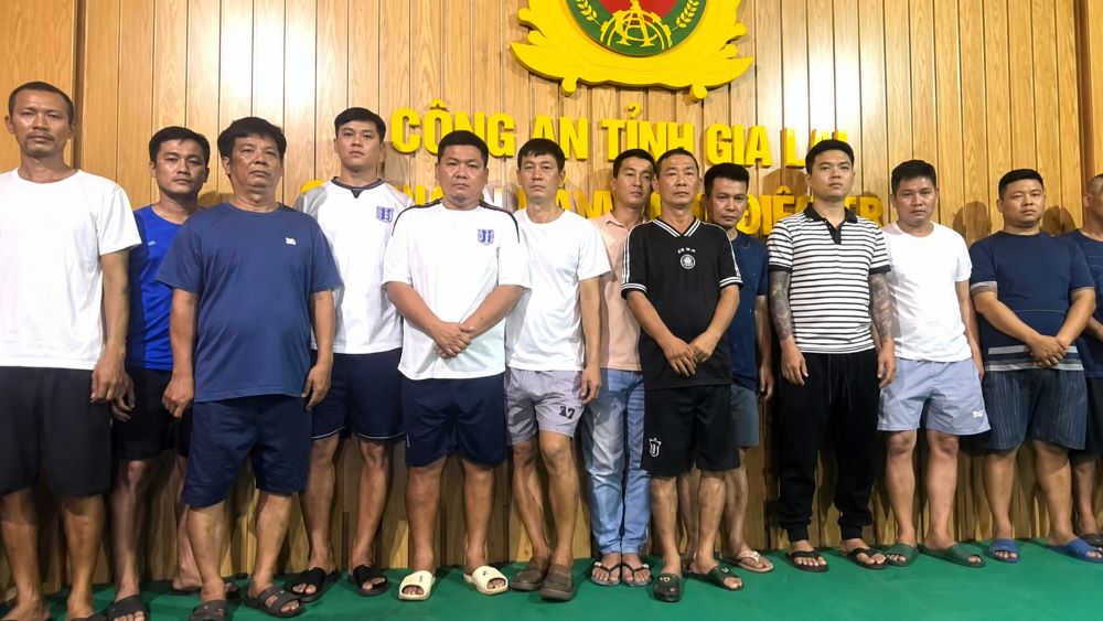 Triệt phá 19 tụ điểm cá độ bóng đá, công an khám xét khẩn cấp và làm rõ đường dây giao dịch hơn 100 tỷ đồng.