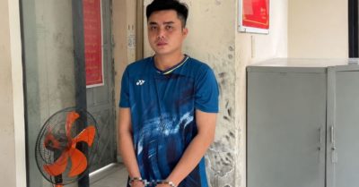 Cha dượng bị bắt khẩn cấp vì nhiều lần đánh đập bé gái ba tuổi
