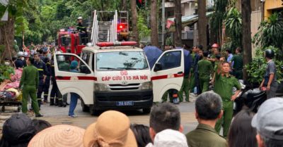 Cháy biệt thự Kiến Hưng, một người bỏng nặng thoát ra kêu cứu