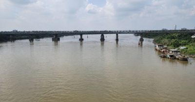 Tàu hơn nghìn tấn chìm sát trụ cầu, sông Thái Bình bị hạn chế
