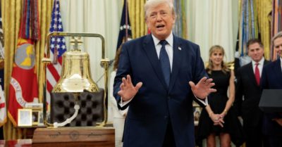 Ông Trump xác nhận gọi điện FIFA về thẻ đỏ của Balogun