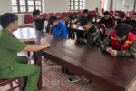 Công an xã Đô Lương và Nam Đàn cảm hóa thanh thiếu niên bằng kiểm diện và theo dõi sát