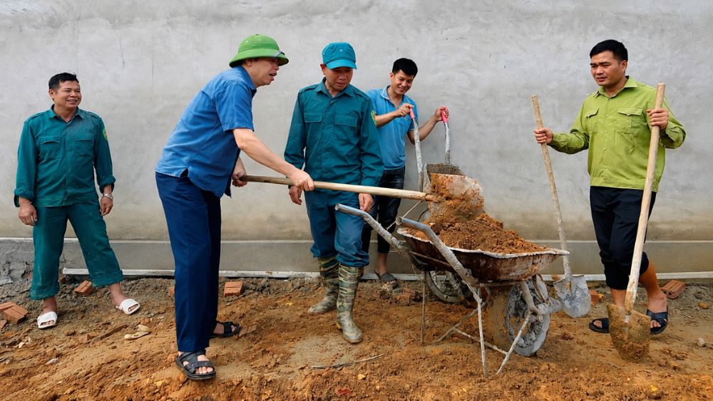 Bé gái khuyết tật mồ côi sắp được sống trong ngôi nhà mới nhờ sự chung tay giúp đỡ của bạn đọc và các nhà hảo tâm.