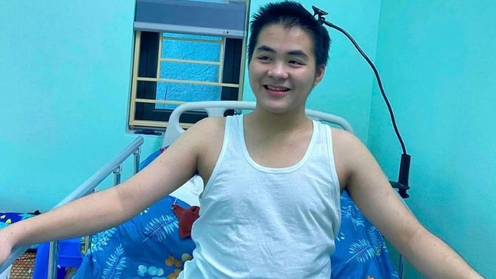 Kỳ tích y khoa cứu sống nam thanh niên chỉ còn một nửa cơ thể, vượt qua tai nạn nghiêm trọng và kiên cường hồi phục.