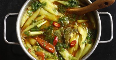 Canh cá chua và cá kho tộ lọt tốp món ngon nhất châu Á