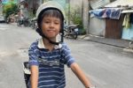 Bé trai rao bán trứng bằng thơ giúp cửa hàng tăng gấp đôi khách