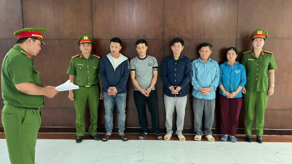 Triệt phá đường dây sản xuất bột ngọt, hạt nêm giả quy mô lớn, nhiều đối tượng bị bắt giữ.
