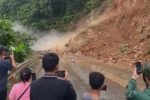 Khi hiện trường thảm họa trở thành nơi săn view trên mạng xã hội