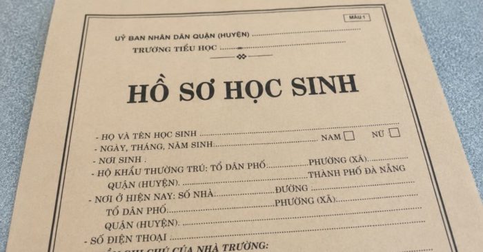 Người phụ nữ bị khởi tố vì lừa tiền 50 phụ huynh bằng chiêu “chạy trường”. Chi tiết vụ việc khiến nhiều người cảnh giác.
