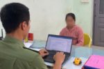 Bảo mẫu TPHCM dùng dây thun đánh hai bé 2 tuổi, trường bị đình chỉ
