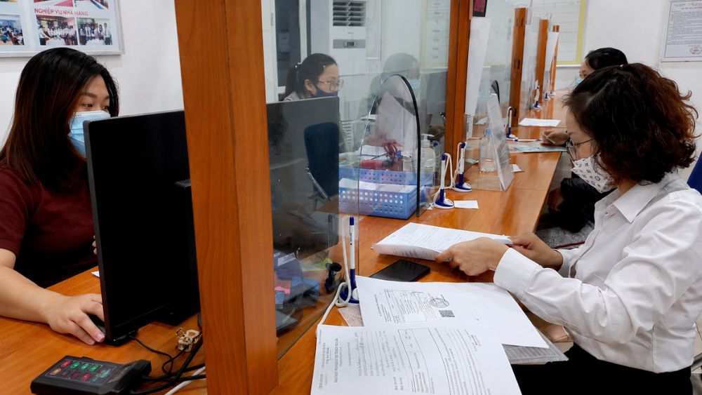 Chính thức sửa đổi, bổ sung nhiều thủ tục hưởng bảo hiểm xã hội, người lao động cần nắm rõ những quy định mới để thực hiện đúng.