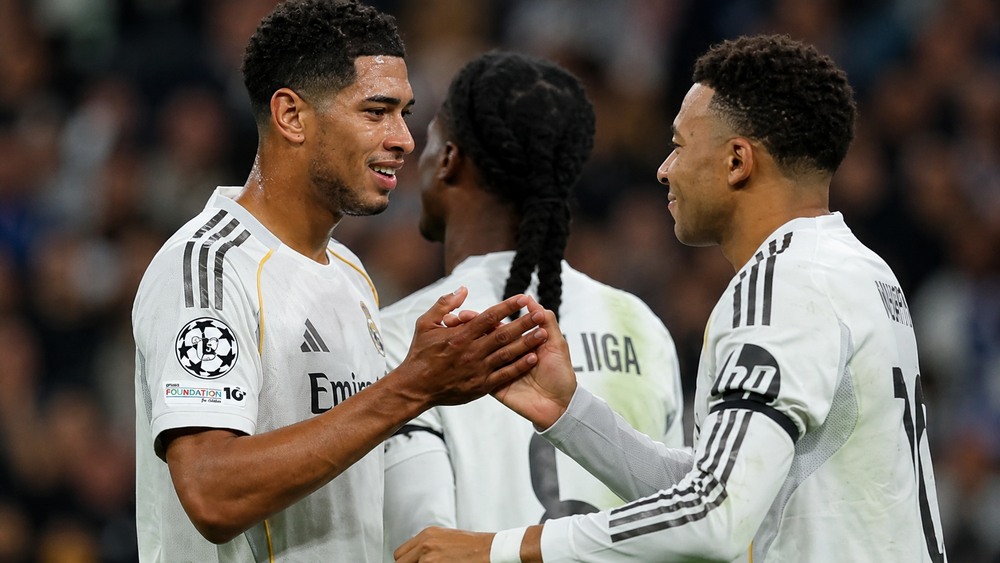 Real Madrid tiếp tục dẫn đầu thế giới về giá trị thương hiệu với 2,8 tỷ USD, tăng 25%, đồng thời giữ vị trí thương hiệu mạnh nhất.