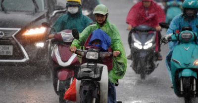 Mưa giảm nhưng nguy cơ lũ quét chưa giảm
