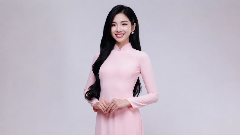 Thí sinh Vũ Hồng Hạnh tại Hoa hậu Việt Nam 2026 gây chú ý với nhan sắc và vòng eo 59 cm, hồ sơ học vấn nổi bật.