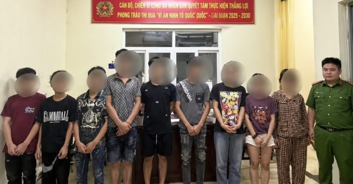 Công an phường Bạch Mai làm rõ nhóm thanh thiếu niên dùng hung khí hỗn chiến trên phố Đại Cồ Việt, triệu tập 9 người liên quan.