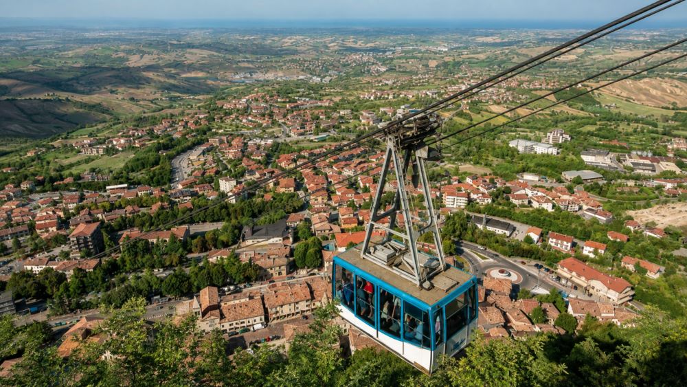 Khám phá San Marino – quốc gia cổ kính với các pháo đài và tháp cổ được UNESCO công nhận, điểm đến như bước ra từ truyện cổ tích.