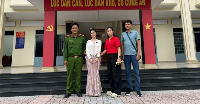Đào Thị Trang, nữ nghi phạm thông thạo 3 ngoại ngữ, bị bắt sau gần 4 năm trốn truy nã và được di lý về Việt Nam phục vụ điều tra.