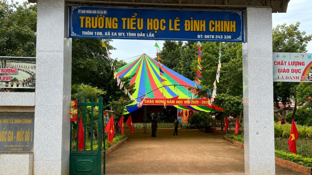 Hiệu trưởng Trường Tiểu học Lê Đình Chinh nói về nghi phạm sát hại nữ nhân viên thư viện và những thông tin trước khi vụ việc xảy ra.