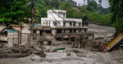 Lũ quét Nepal xóa sổ nhiều làng, hàng trăm người mất tích