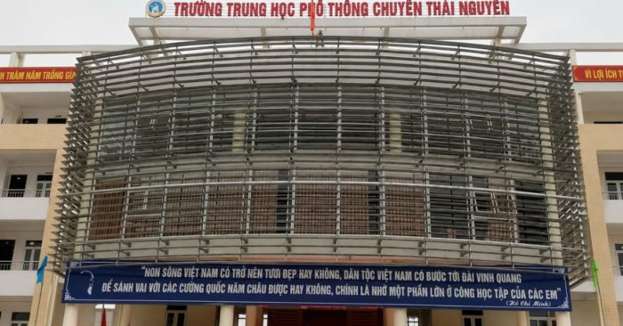 Nhiều phó hiệu trưởng tại Thái Nguyên tự nguyện viết đơn xin làm giáo viên sau sắp xếp trường học