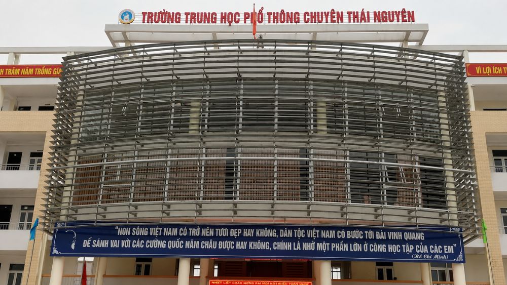 Nhiều phó hiệu trưởng tại Thái Nguyên tự nguyện viết đơn xin làm giáo viên sau sắp xếp trường học