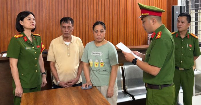 Bùi Thị Hoài cùng đồng nghiệp bị cáo buộc lừa đảo, chiếm đoạt hơn 8,4 tỷ đồng của một doanh nghiệp Nhật Bản.
