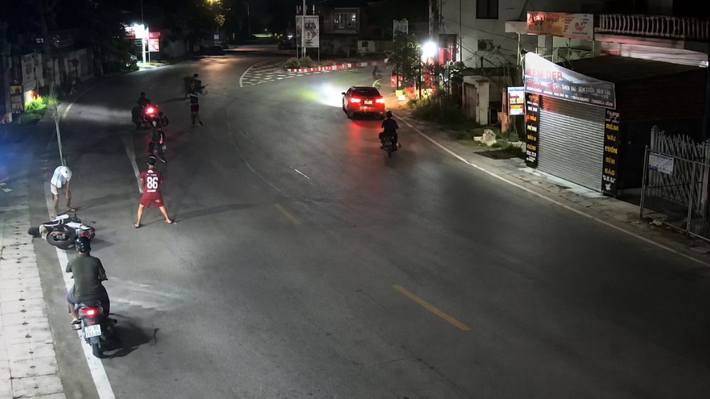 Khởi tố 13 đối tượng ở Hải Phòng vì dùng hung khí đánh nhau, gây náo loạn trên đường, ảnh hưởng đến trật tự công cộng.