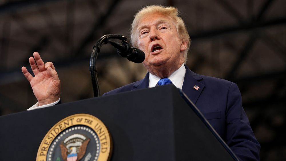 Tổng thống Trump tuyên bố sẽ sớm tuyên bố eo biển Hormuz là lãnh thổ Mỹ sau khi Mỹ hoàn tất việc đánh bại Iran.