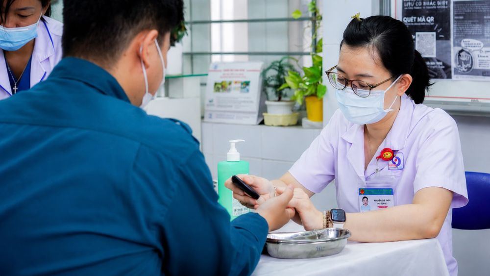 : Nhiều người trẻ đối mặt nguy cơ nhồi máu cơ tim do những thói quen tưởng vô hại. Chuyên gia cảnh báo cách nhận biết và phòng ngừa.