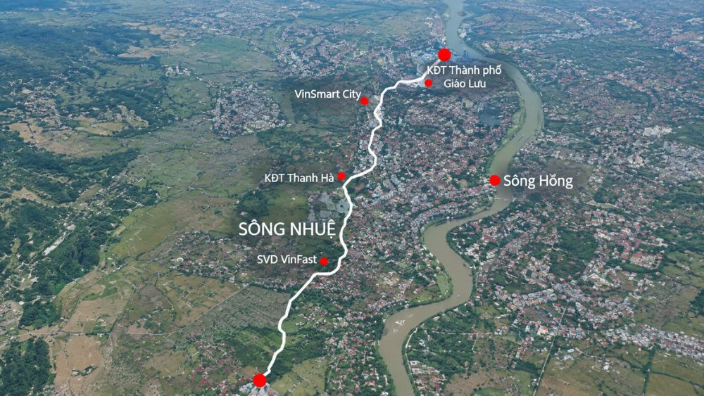 Toàn cảnh sông Nhuệ ô nhiễm chảy qua nhiều đại đô thị Hà Nội, kỳ vọng được hồi sinh nhờ dự án cải tạo hơn 75.000 tỷ đồng.