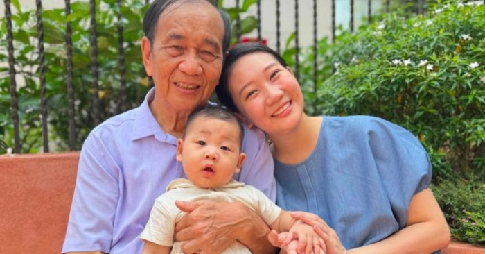Bố 72 tuổi vượt 300km ra Hà Nội chăm cháu ngoại