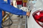 Doanh thu xăng dầu lập kỷ lục nhưng lợi nhuận mỗi nơi một ngả