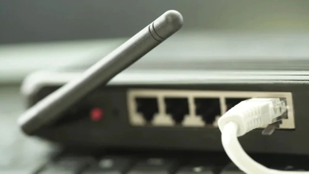 Cắm nhầm cổng router có thể khiến mạng mất kết nối hoặc chậm hơn. Tìm hiểu cách phân biệt WAN, LAN và chọn đúng cổng để tối ưu WiFi.