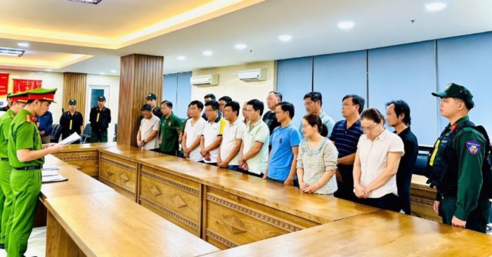 Đà Nẵng khởi tố 17 bị can, tạm đình chỉ 8 cán bộ phường Hòa Khánh