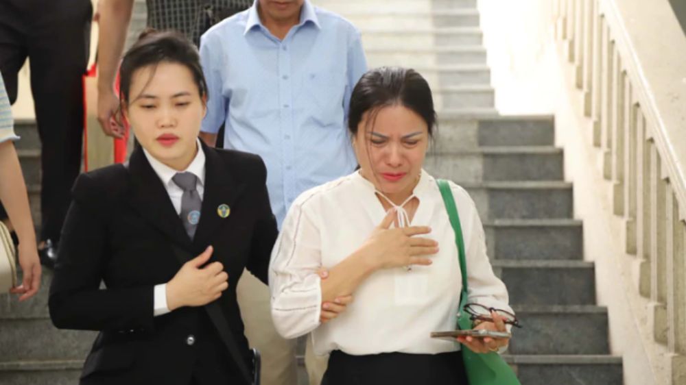 Tòa phúc thẩm hủy án sơ thẩm, điều tra lại vụ cựu hiệu trưởng Nguyễn Thị Bình bị tuyên 3 năm tù và kháng cáo kêu oan.