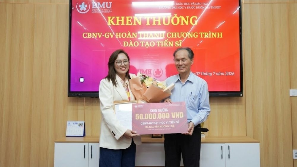 Trường Đại học Y Dược Buôn Ma Thuột áp dụng chính sách đãi ngộ đến 400 triệu đồng để thu hút thành viên chất lượng cao khối ngành sức khỏe.