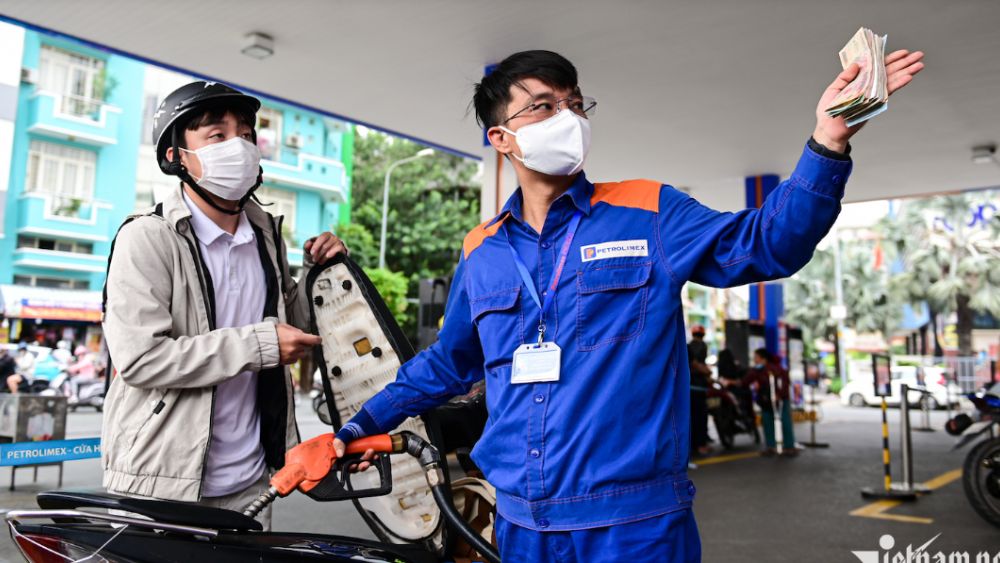 Giá xăng dầu hôm nay 14/9: Dầu thế giới tăng, giá xăng trong nước vượt 24.000 đồng/lít. Xem diễn biến mới nhất.