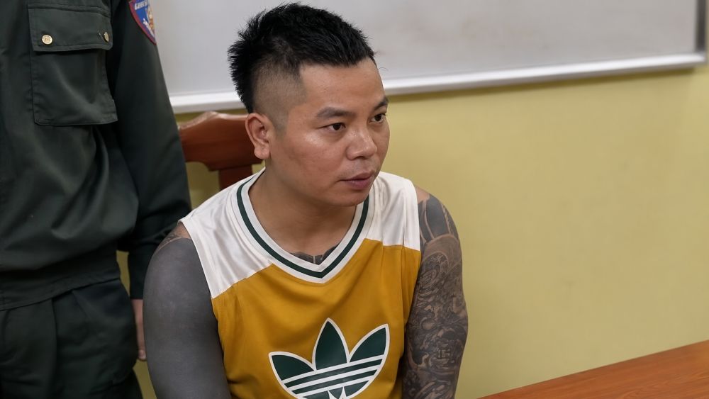 Cao Ngọc Sáng, tức Sáng “con”, bị khởi tố trong chuyên án 291T. Giang hồ mạng này được xác định cầm đầu một nhóm “giang hồ mạng”.